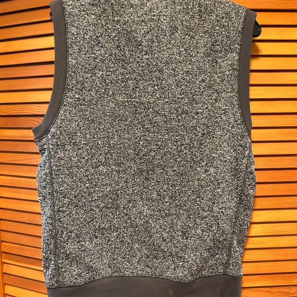 Gap lightweight vest - Picture 3 of 3